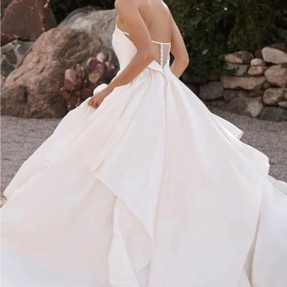 Jenny Yoo Carrington wedding gown